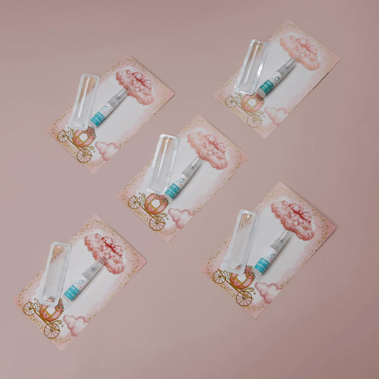 مجموعة توزيعات المواليد لون وردي بدون نصوص - ميني عطر وايت مسك ( 5 قطع )